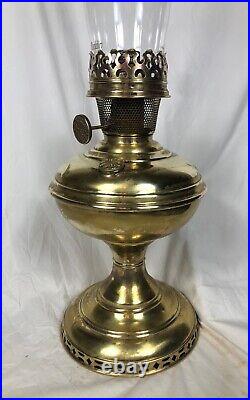 Aladdin Oil Lamp Model 6 Circa 1916