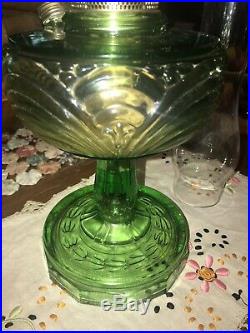 Aladdin Oil Lamp Model B Washington Drape Green Glass Globe Filigree Stem 1940s