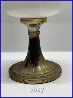 Aladdin Oil Lamp Queen Model B B96 White Moonstone, Silver Plated Base Nutype