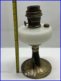 Aladdin Oil Lamp Queen Model B B96 White Moonstone, Silver Plated Base Nutype