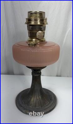 Aladdin Oil Lamp Queen with Rose Moonstone Font Model B-98 Circa 1937-39