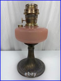 Aladdin Oil Lamp Queen with Rose Moonstone Font Model B-98 Circa 1937-39