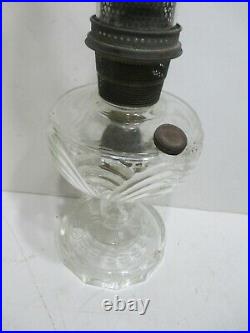 Aladdin Oil Lamp Washington Drape 1939 clear crystal Round base Good Cond
