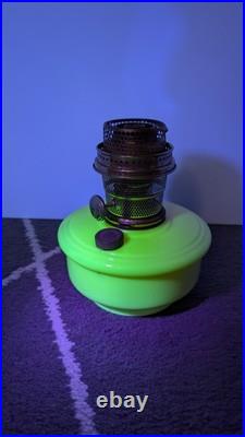 Aladdin Oil Shelf Lamp Alacite Uranium Glass Model B Burner Glows