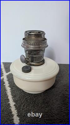 Aladdin Oil Shelf Lamp Alacite Uranium Glass Model B Burner Glows