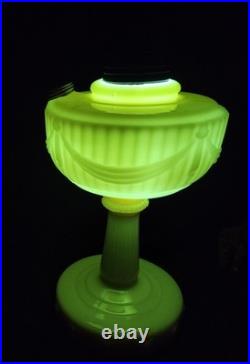Aladdin Pre War Alactite Model B Tall Lincoln Drape Oil Lamp With Original Shade