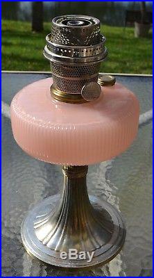 Aladdin Queen B-98 Rose Moonstone Vertique Kerosene Oil Lamp 1937 39