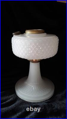 Aladdin Quilt B-85 White Moonstone 1937 Font Only