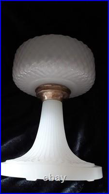 Aladdin Quilt B-85 White Moonstone 1937 Font Only