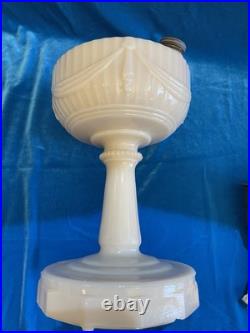 Aladdin Tall Lincoln Drape Alactite Oil Lamp Model B-75 Pre-war