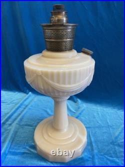 Aladdin Tall Lincoln Drape Alactite Oil Lamp Model B-75 Pre-war