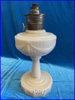 Aladdin Tall Lincoln Drape Alactite Oil Lamp Model B-75 Pre-war