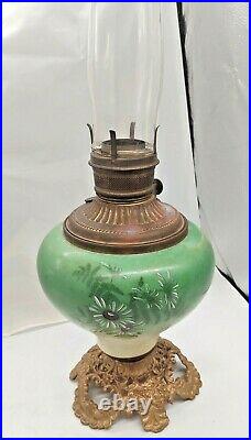 Aladdin USA Antique Oil Lamp Hand Painted Glass with original Glass Chimney