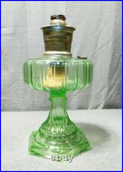 Aladdin Vaseline Green Nu-Type Corinthian Model B Kerosene/Oil Lamp Near MINT