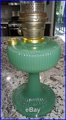 Aladdin Vertique Jadeite Jade Green Moonstone Glass Kerosene Oil Lamp Vtg