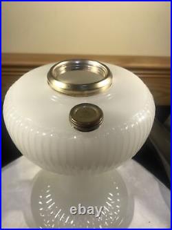Aladdin Vertique White Moonstone 1938 B-93 Kerosene Oil Kerosene Lamp Complete