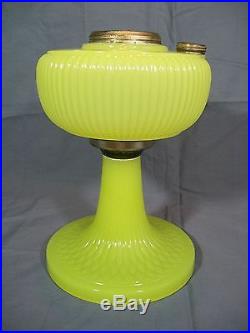 Aladdin Vertique Yellow Moonstone Kerosene Oil Lamp Font