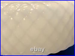 Aladdin WHITE MOONSTONE Glass Diamond Quilt c1937 Kerosene Oil Lamp Base B-85