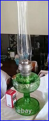 Aladdin Washington Drape Glass Oil Lamp Green Glass withnew Lox-On lamp Mantle
