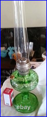 Aladdin Washington Drape Glass Oil Lamp Green Glass withnew Lox-On lamp Mantle