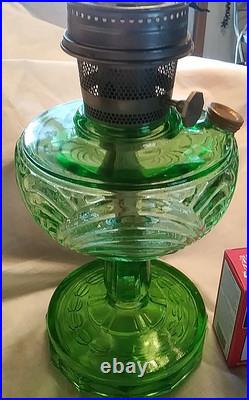 Aladdin Washington Drape Glass Oil Lamp Green Glass withnew Lox-On lamp Mantle