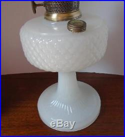 Aladdin White Moonstone Diamond Quilt Oil Lamp 1937