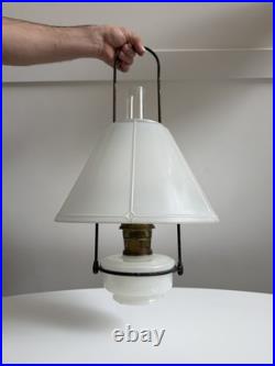 Aladdin White Moonstone Model B Hanging Oil Lamp With Original 716 Glass Shade