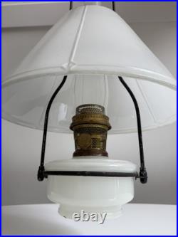 Aladdin White Moonstone Model B Hanging Oil Lamp With Original 716 Glass Shade