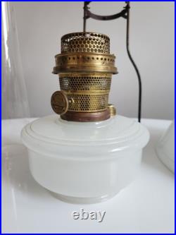 Aladdin White Moonstone Model B Hanging Oil Lamp With Original 716 Glass Shade
