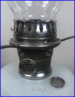 Aladdin White Venetian Oil Lamp Model 100 With Model B Burner And Shade 1932-193