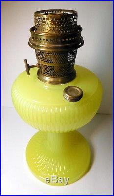 Aladdin YELLOW VERTIQUE Moonstone Kerosene/Oil Lamp