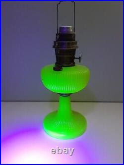 Aladdin Yellow Moonstone Vertique 1938 Kerosene Lamp Uranium Glass B -88 Glows