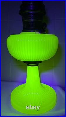 Aladdin Yellow Vertique Uranium Kerosene Lamp