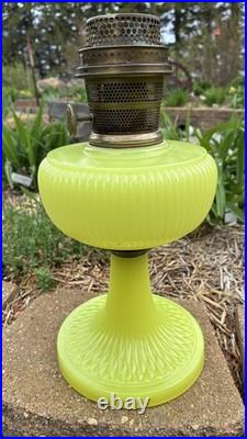 Aladdin Yellow Vertique Uranium Kerosene Lamp