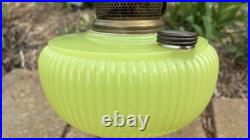 Aladdin Yellow Vertique Uranium Kerosene Lamp