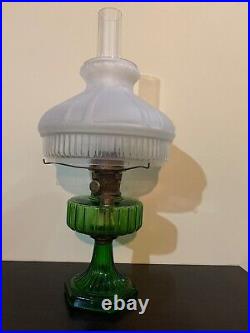 Aladdin corinthian vintage table lamp