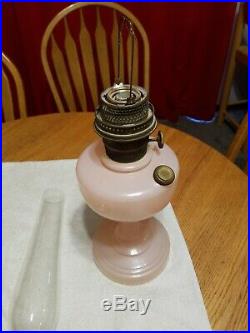 Aladdin kerosene oil lamp Model B Nu Type Bee Hive Light Pink