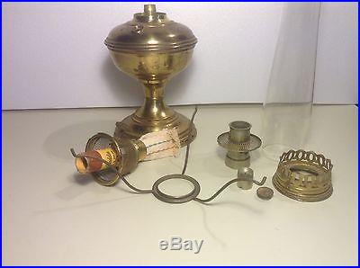 Aladdin lamp no 9 with burner and spider and chimney