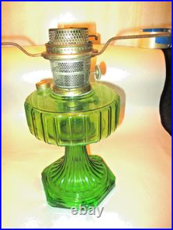 Aladdinb-102 Green Crystalcorinthian & 14 Tripod 1935-1936