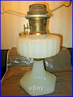 Aladdinwhite Moonstone Corinthian Oil Lamp1935-1936