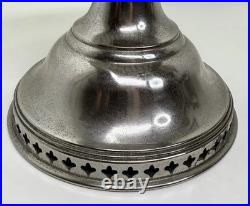 Antique 1905Rayo Aladdin Oil Lamp with Emerald Green Glass Hurricane Shade 20.5