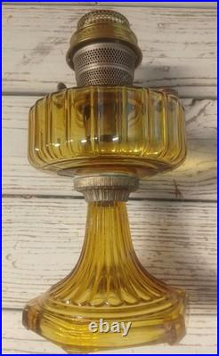 Antique ALADDIN Model-B Corinthian AMBER GLASS Oil-Kerosene Lamp 1930s LTS021