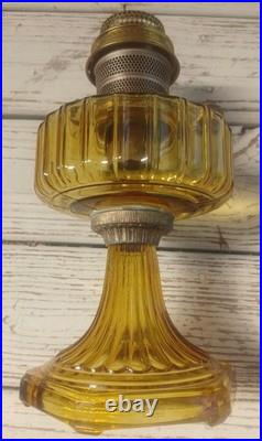 Antique ALADDIN Model-B Corinthian AMBER GLASS Oil-Kerosene Lamp 1930s LTS021