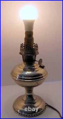 Antique Aladdin 1915-16 Model No. 6 NICKEL-PLATED KEROSENE TABLE LAMP