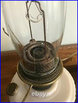 Antique Aladdin Alacite Lincoln Drape Kerosene Oil Lamp With Chimney & Spider