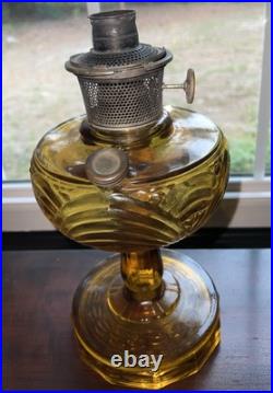 Antique Aladdin Amber Washington Drape Kerosene Oil Lamp With No 11 Burner