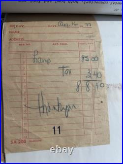 Antique Aladdin B-101 Amber Corinthian Oil Lamp With Burner and Chimney