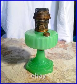 Antique Aladdin B-103 Jade Green Corinthian Oil Lamp Nu-Type Model B Burner