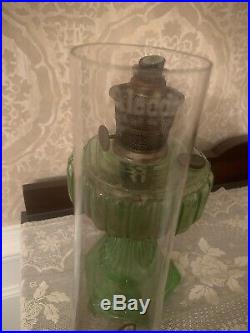 Antique Aladdin Cathedral Green Beta Crystal Oil Kerosene Lamp Model B Burner