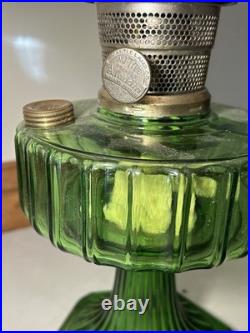 Antique Aladdin Green Beta Crystal Corinthian Oil Lamp 1935-1936 With Shade